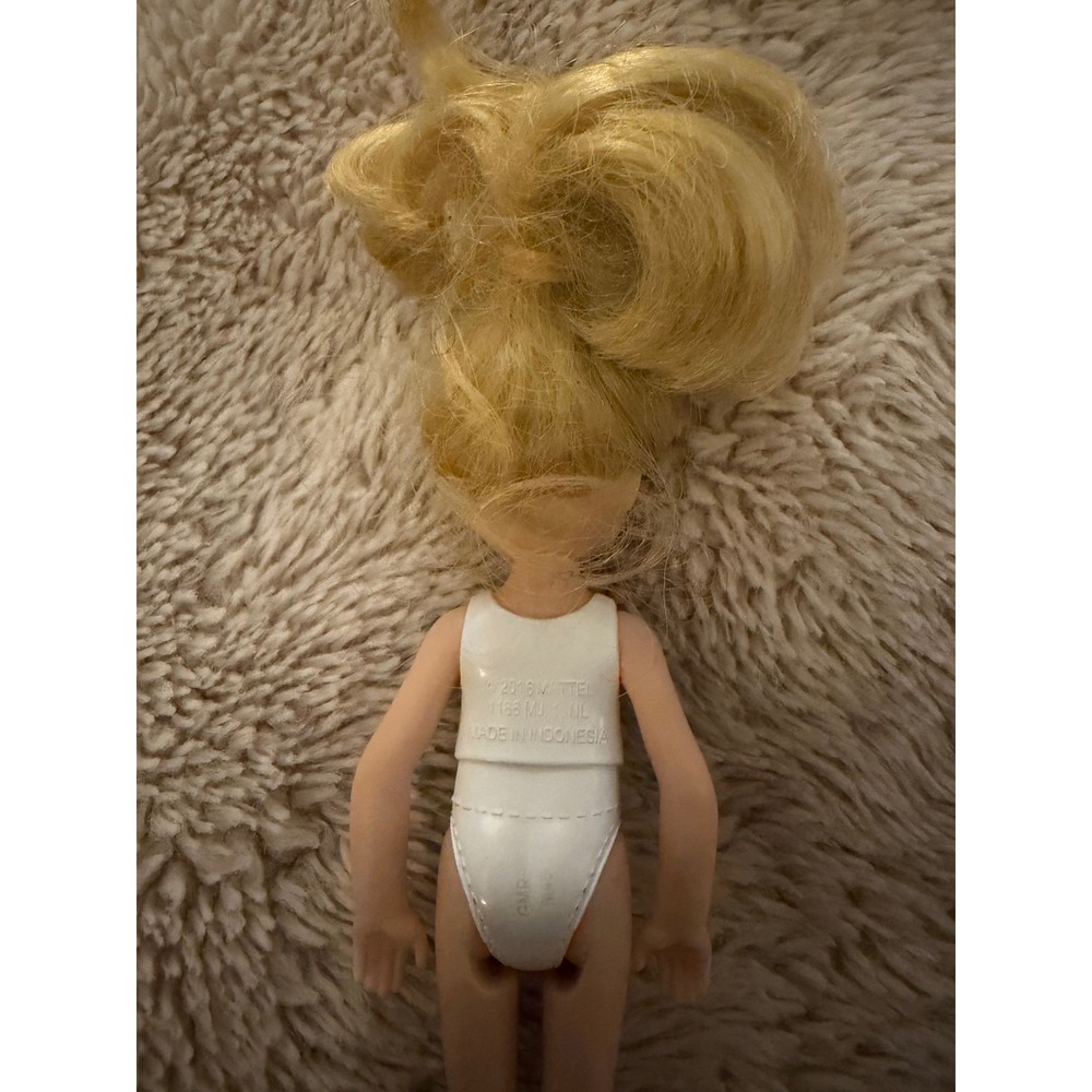 Mattel Barbie Chelsea Doll Blonde Blue Eyes Dinosaur Striped Swimsuit 2016 - Picture 4 of 6